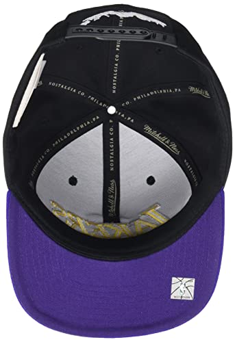 Mitchell & Ness Los Angeles Lakers Hardwood Classics Core Snapback Hat - Black/Purple