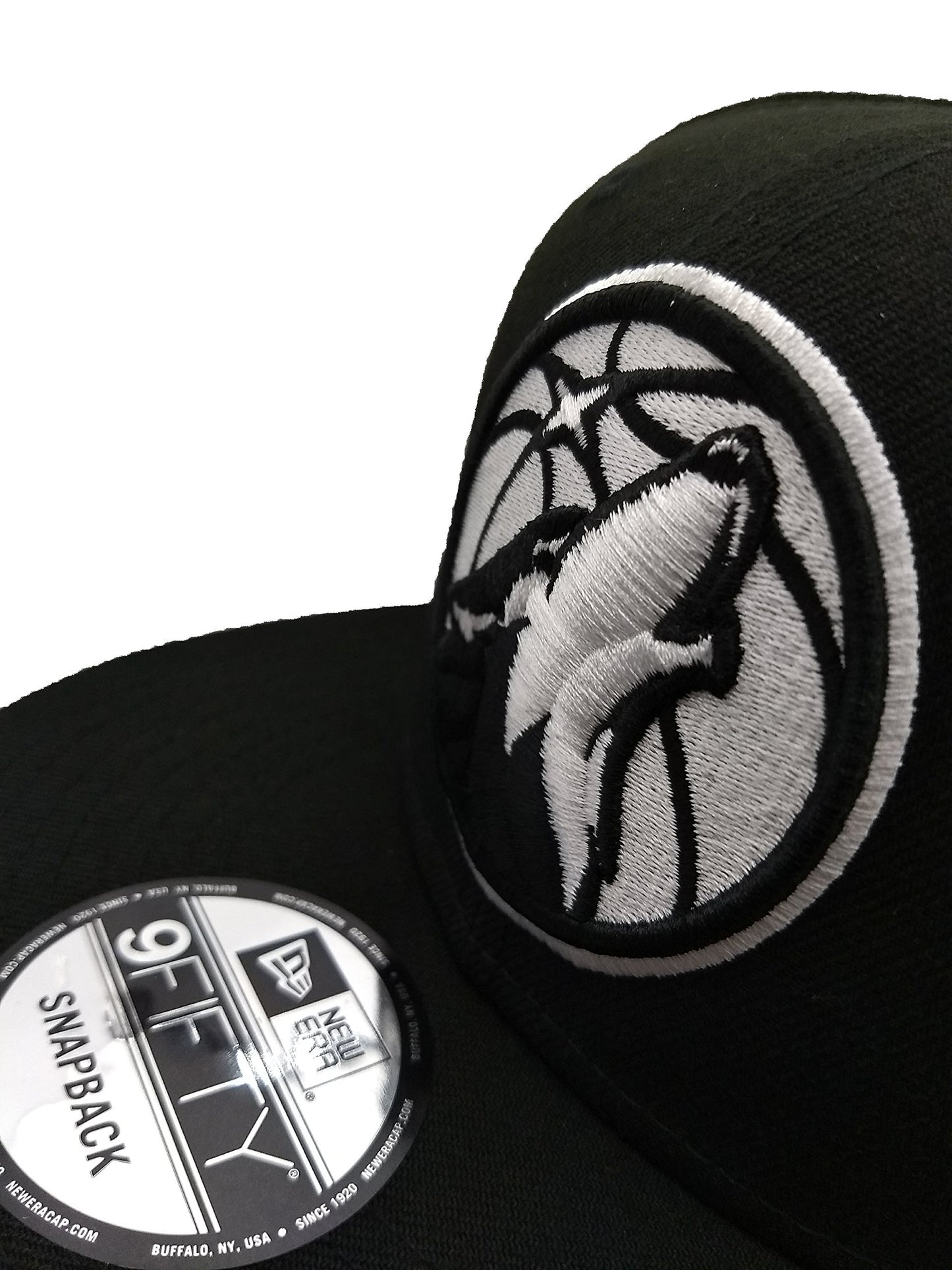 New Era Minnesota Timberwolves NBA Basic Black & White 9FIFTY Snapback Cap