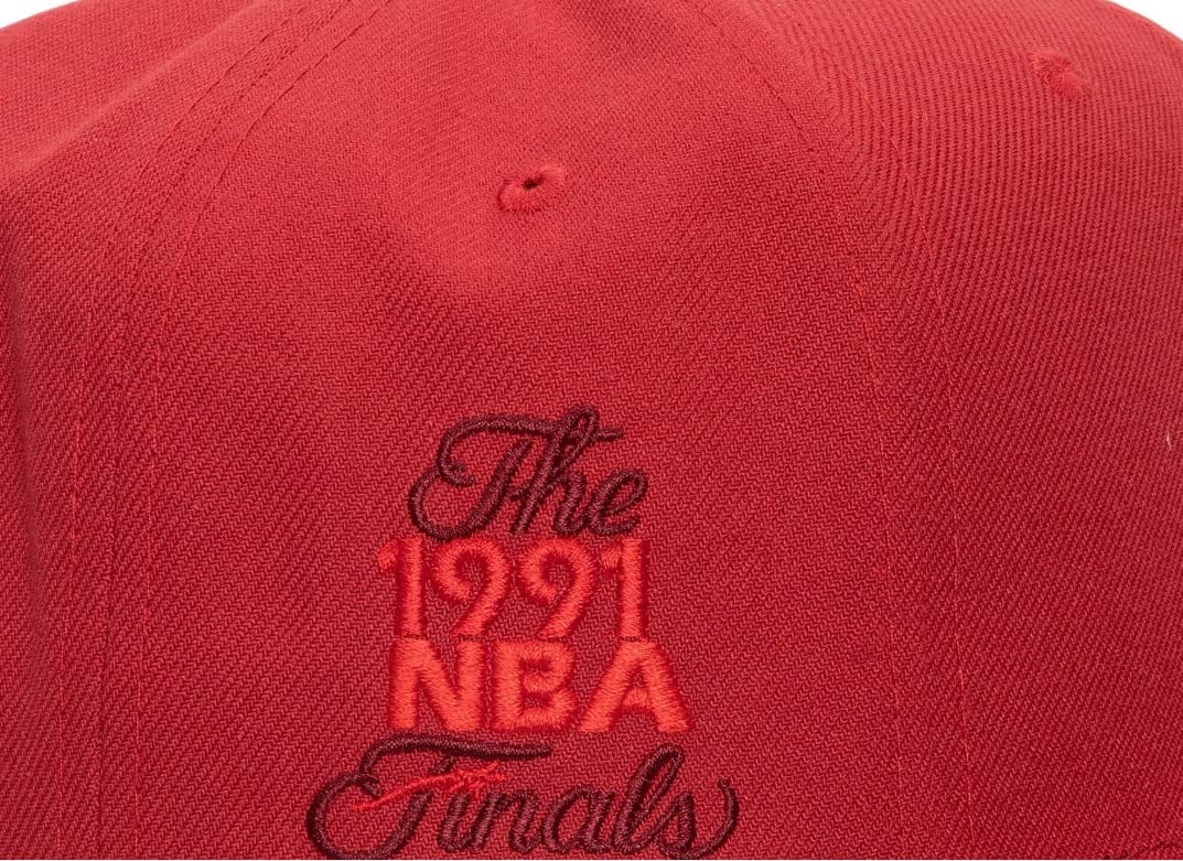 Mitchell & Ness Monochromatic Snapback Hat Cap HWC 1991 Finals Chicago Bulls Red
