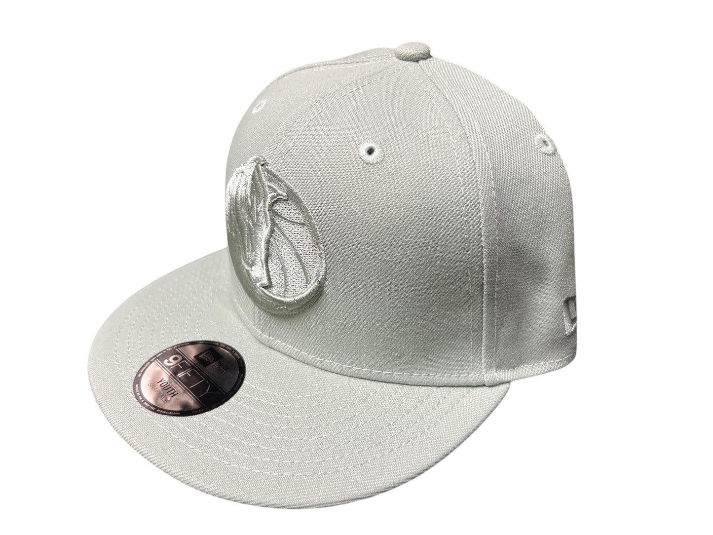 New Era Youth JR Boys Girls Dallas Mavericks 9FIFTY Snapback Hat - Light Mint Green