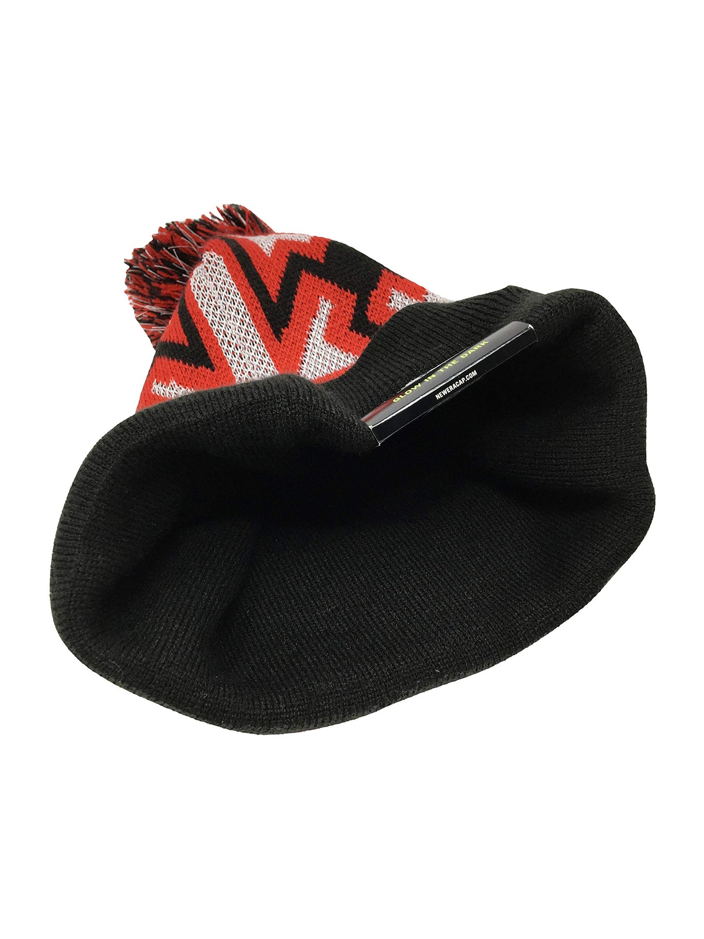 New Era Chicago Bulls Beanie (One Size, Red Glowflake)