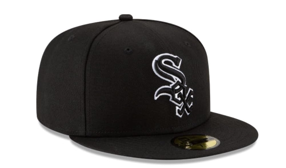 New Era Men's Chicago White Sox Black on Black White Outline B Dub 59Fifty Fitted Hat (US, Numeric, 8, Black/White)