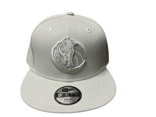 New Era Youth JR Boys Girls Dallas Mavericks 9FIFTY Snapback Hat - Light Mint Green